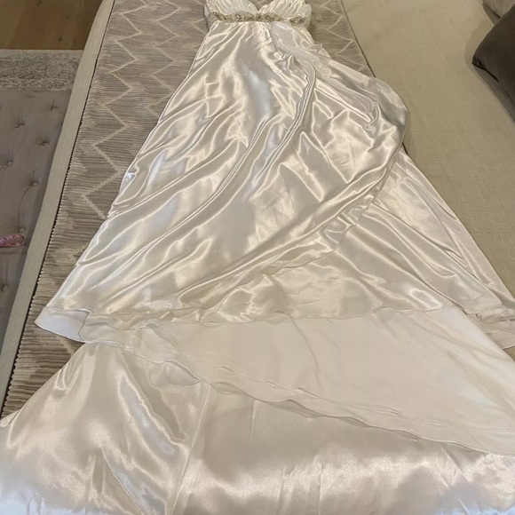 Maggie Sottero Wedding Dress Beaded Open Back V-neck Ivory Train Ballgown 8 - Picture 12 of 14